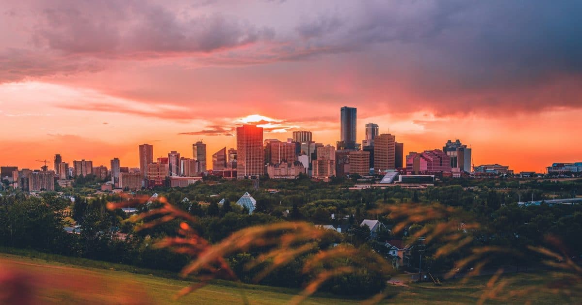 Edmonton sunset skyline